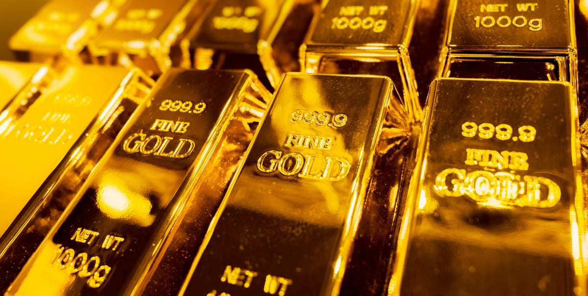 Gold price rising conceptual photography